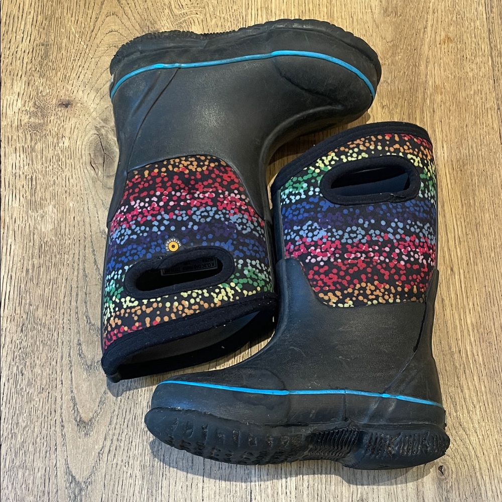 EUC Rainbow Bogs Kids Boots, size 10